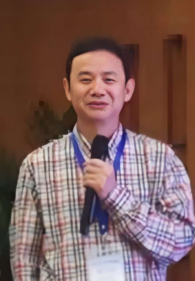 德赢AC米兰官网创新论坛第九百五十四讲： Entropy and Emergency of topological Dynamical Systems 
