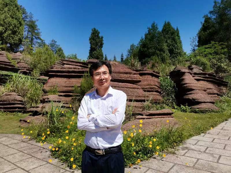 德赢AC米兰官网创新论坛第一千二百九十二讲暨120周年校庆年系列活动: 喀斯特关键带水文过程及其生态效应